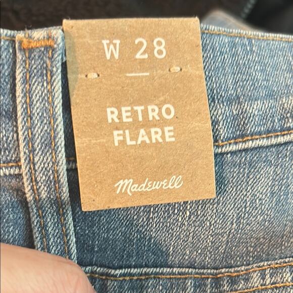 NWT Madewell Retro Flare Jeans in Norwich Wash, 28 - Picture 14 of 15